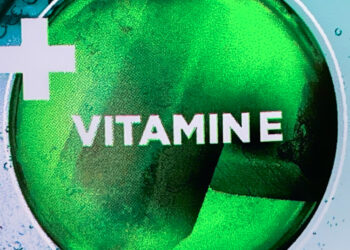 La Vitamine E : Le Bouclier Lipidique Essentiel à la Santé Cellulaire